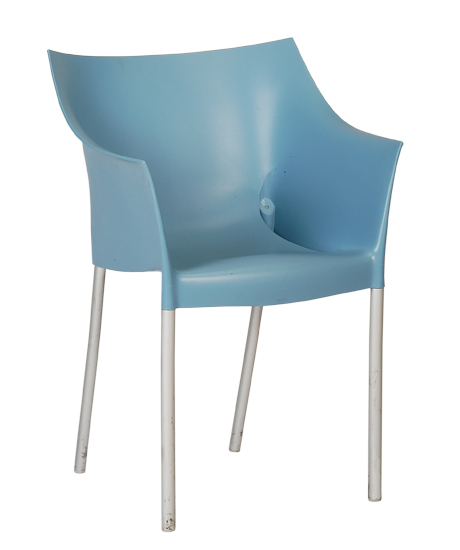 Dr. No chair – In plastic material, colours: green yellow, grey, orange, blue. Size 500x500 x h 800 mm