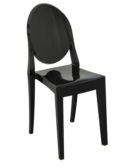 “Victoria ghost” chair - In clear or black polycarbonate – Size 38X52Xh89 cm
